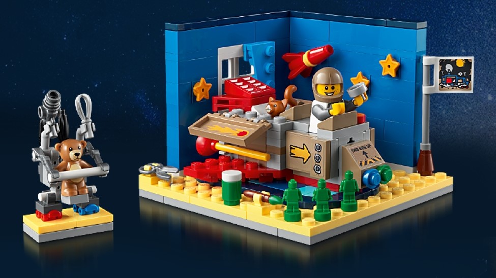 Zestaw LEGO Przygody statku USS Cardboard to już oficjalnie GWP