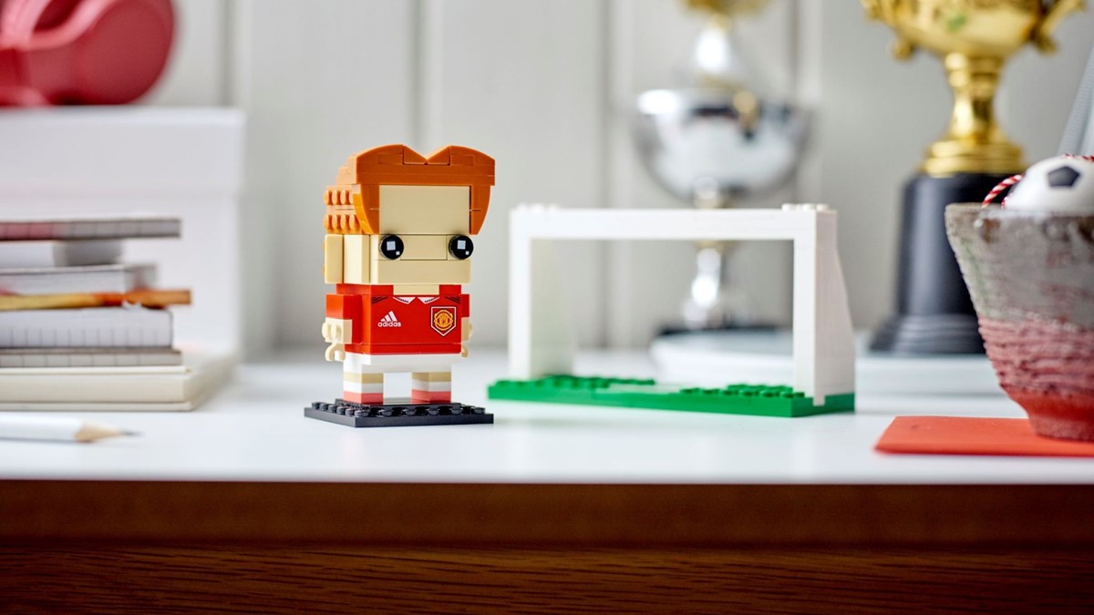 Są zdjęcia zestawu LEGO 40541 Portret z klocków - Manchester United