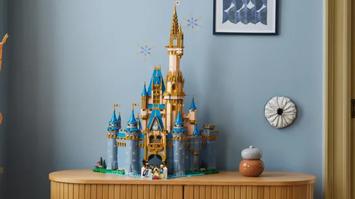 LEGO 43222 Zamek Disneya